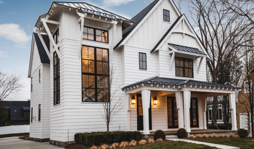 White Siding with Black Trim: Exterior Design Trends